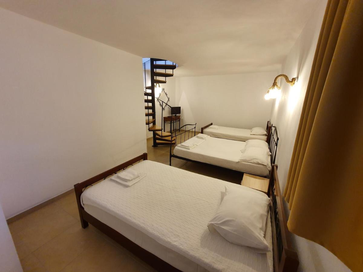 Sahas Apartments Mykonos Town ภายนอก รูปภาพ