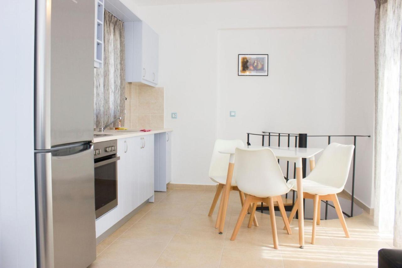 Sahas Apartments Mykonos Town ภายนอก รูปภาพ